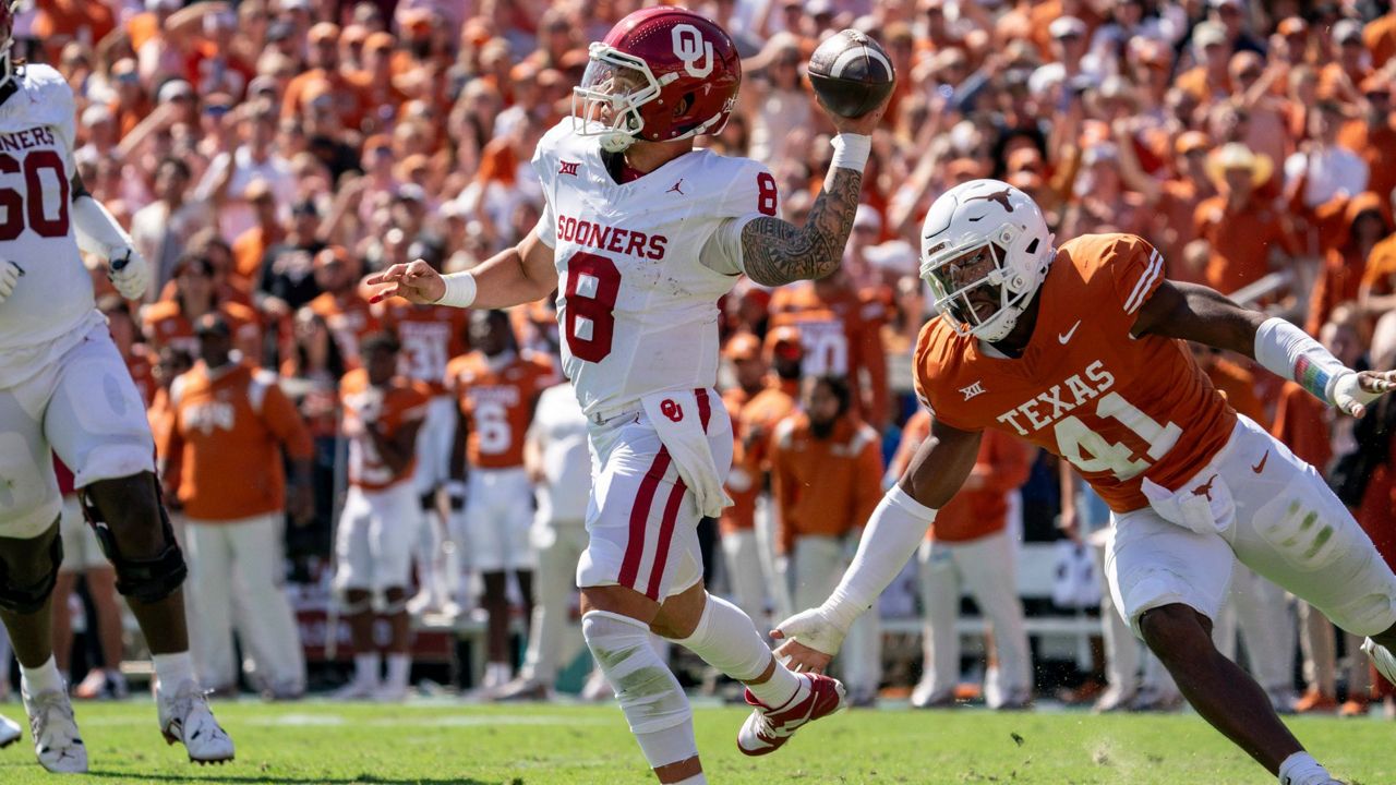 Gabriel Late TD Pass As No 12 Oklahoma Beats No 3 Texas Oklahoma Sucks Resized